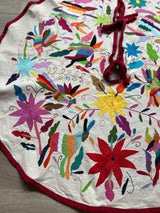 Multicolor and White Otomí Tree Skirt