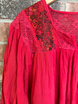 Red Blusa Delicada with Sleeves