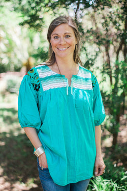La Blusa Verde con Flores