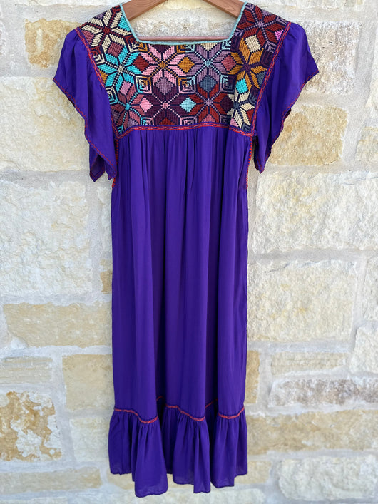 Purple Flutter Sleeve Punto de Cruz Dress